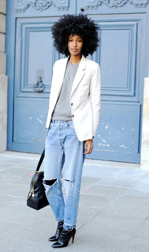 julia-sarr-jamois-style tights under jeans trends