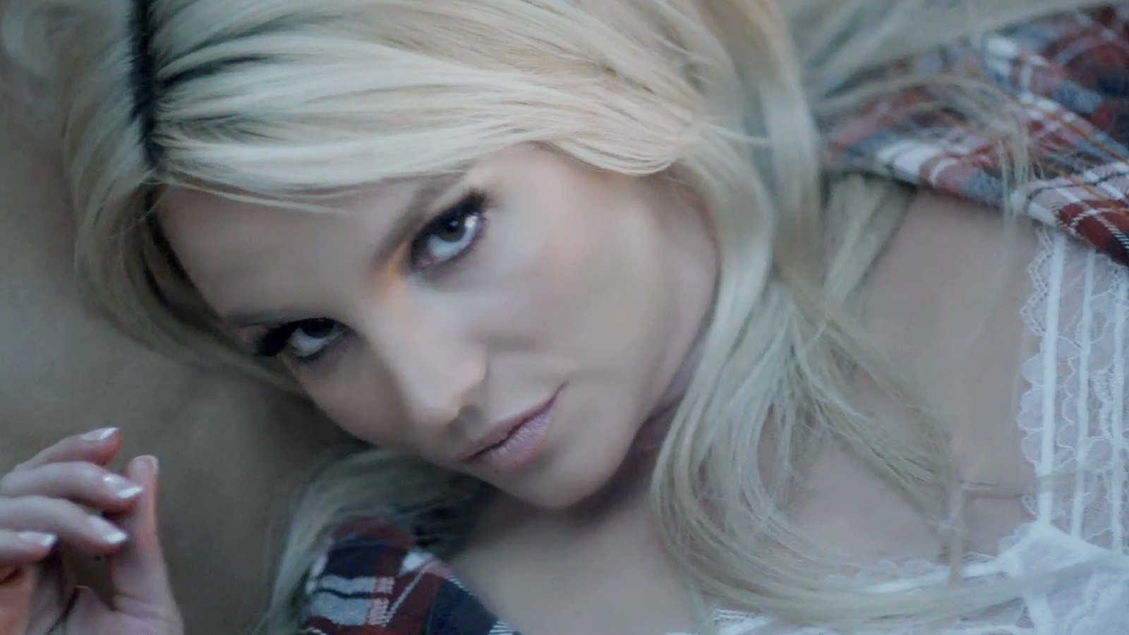 Kate Winslet's First L’Oréal Paris Campaign Is Here & It's Stunning