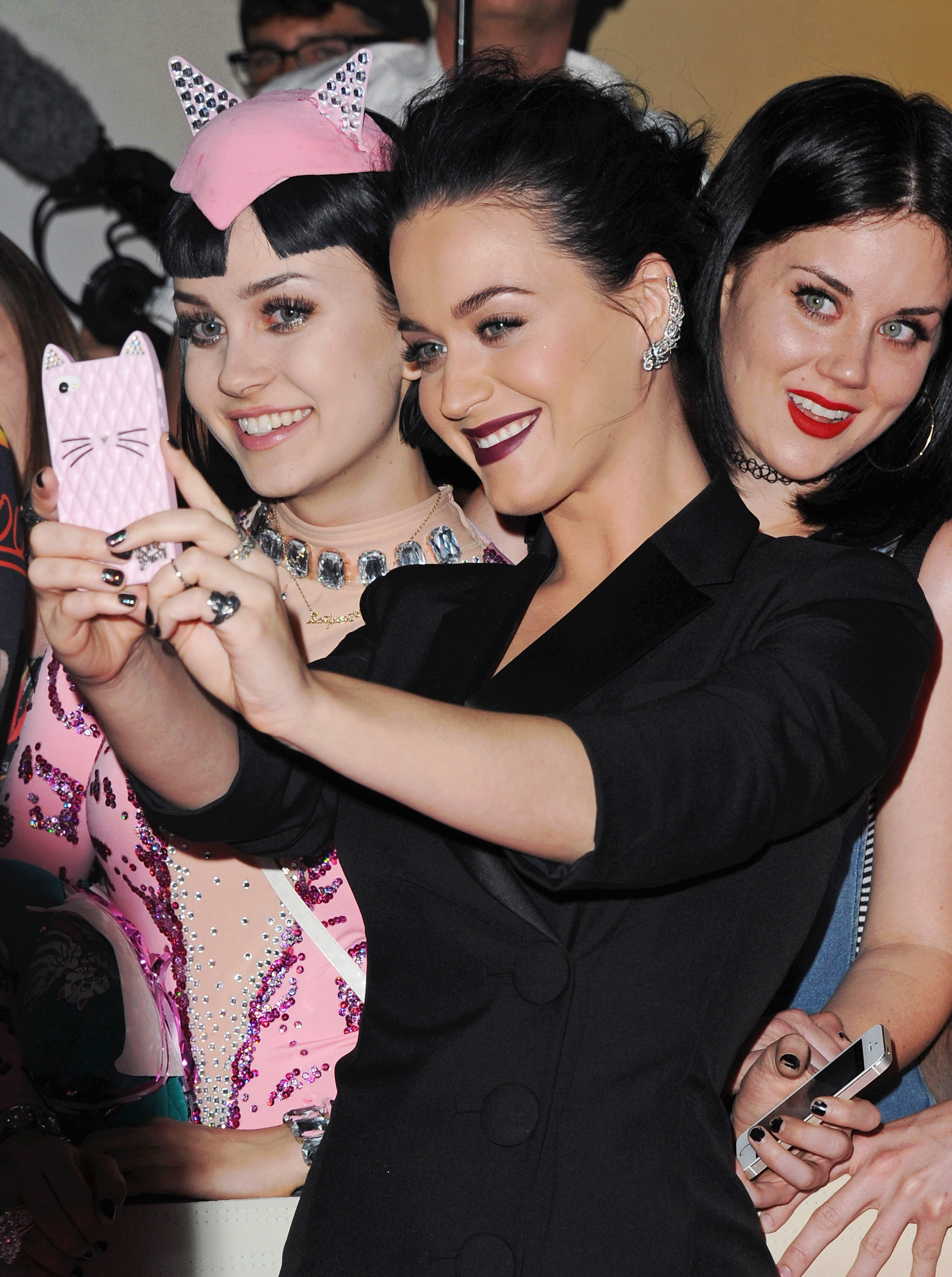 Your Guide to Every Celebrity 'Twin' From the Past Few Weeks