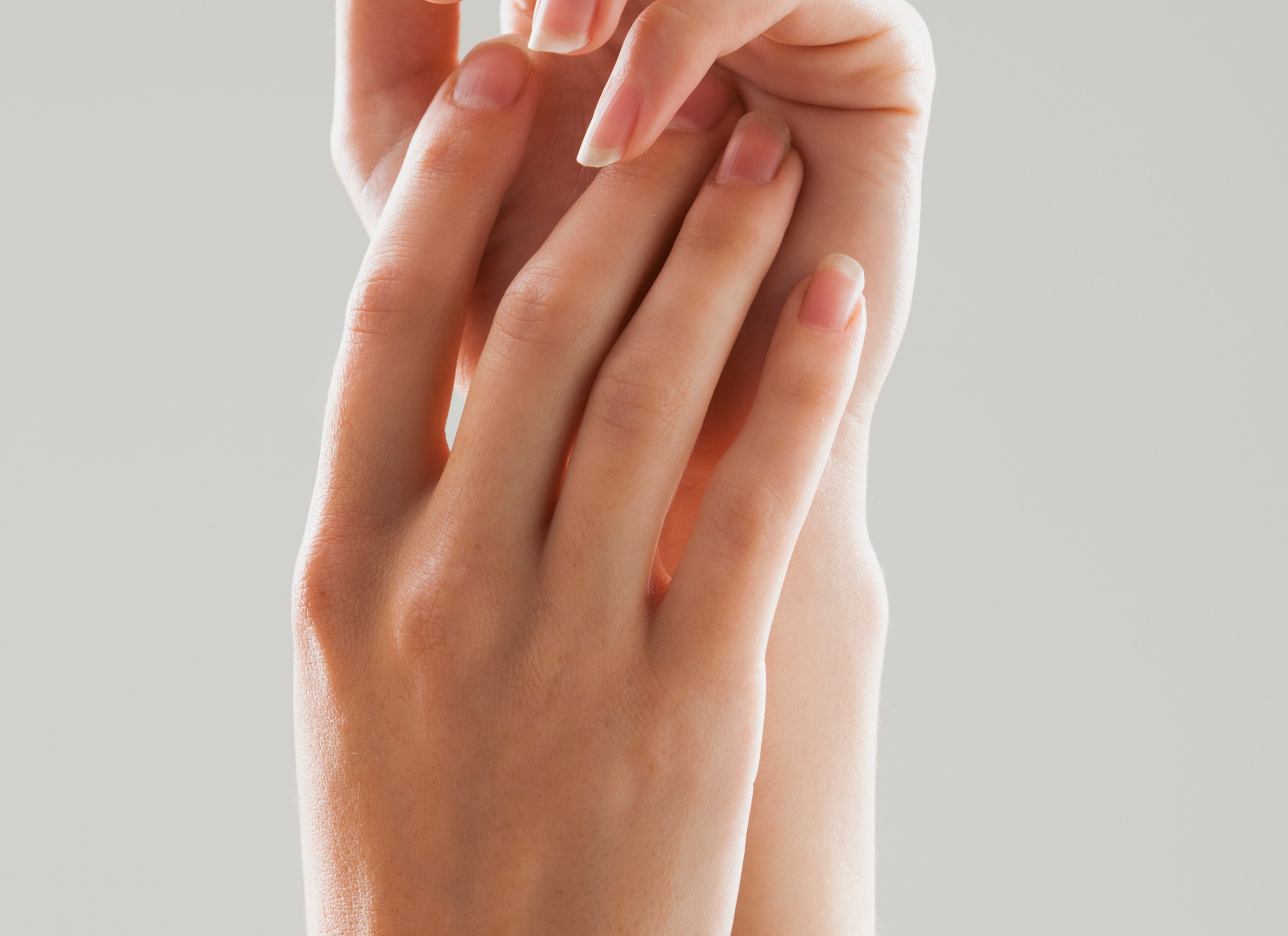 Luv Me Care's Biotin Hair Growth Serum Stops Hair Shedding Quick