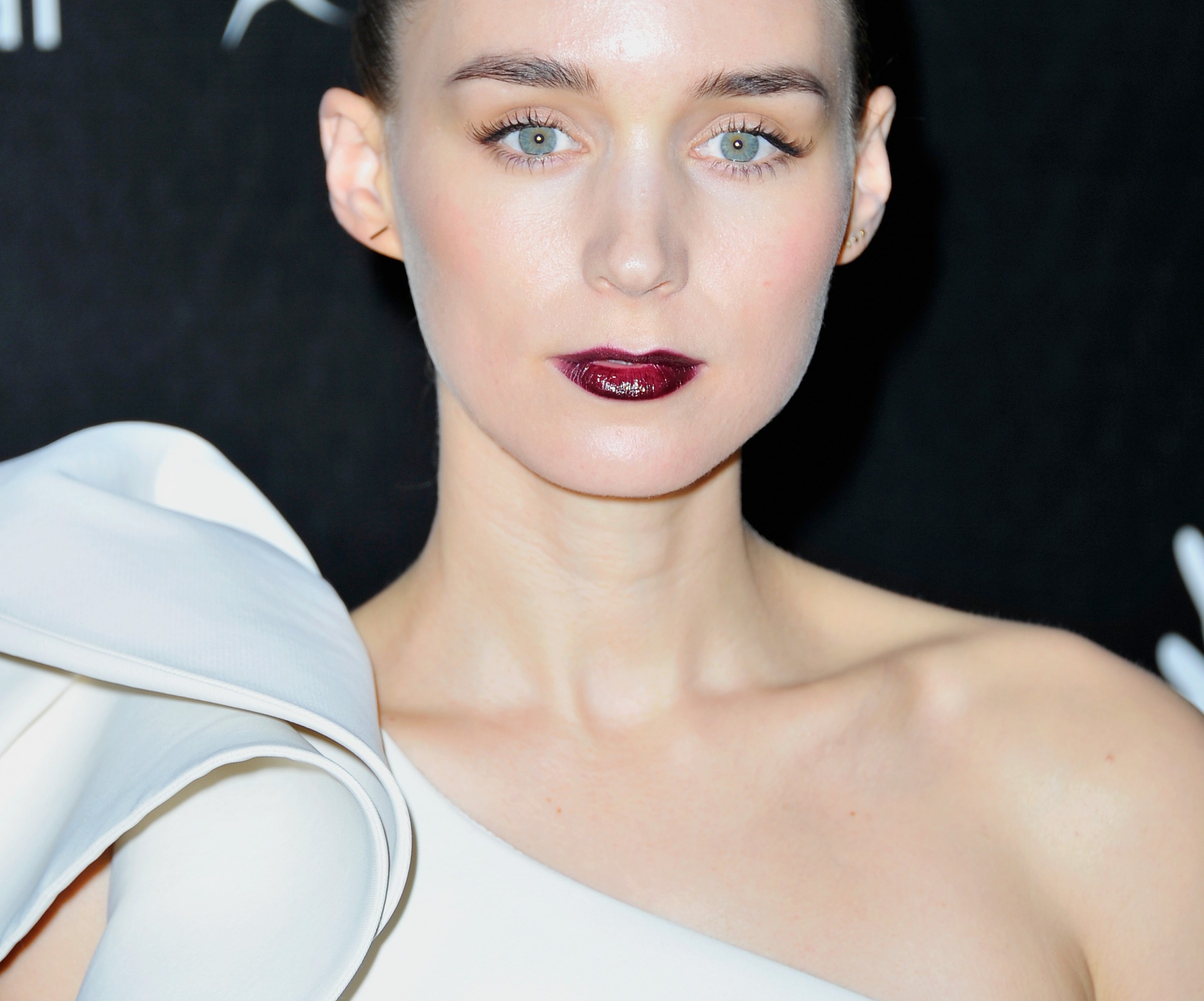 Best Bronzers For Fair & Light Skin Tones 2021