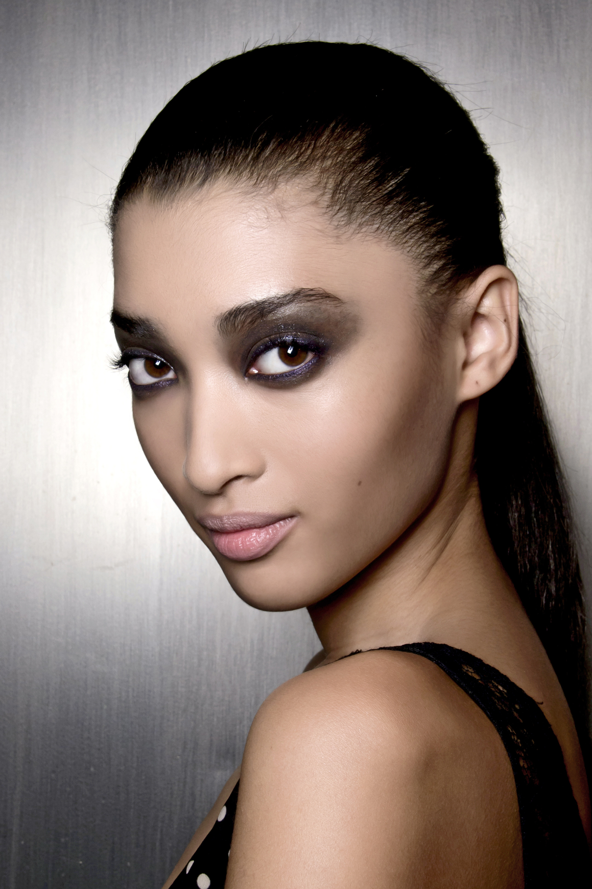 Best Weaves Amazon for Different Types of Waves and Curls