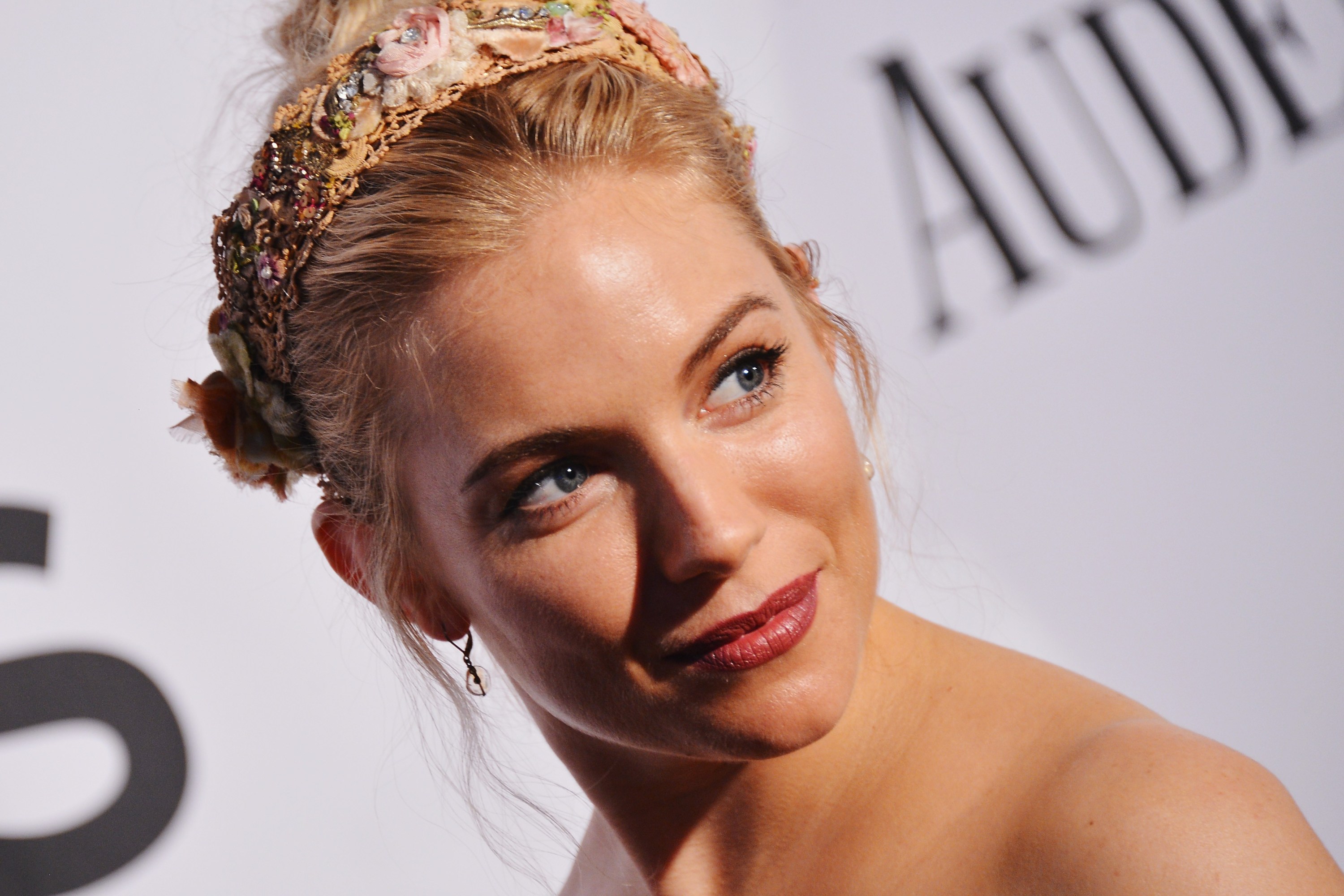 Lupita Nyong'o's Shaved Head Featured a Henna Tattoo at the Tony Awards