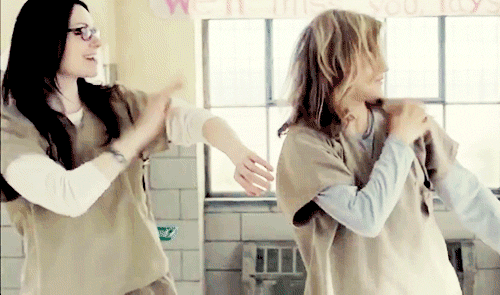 orange is the new black dancing gif