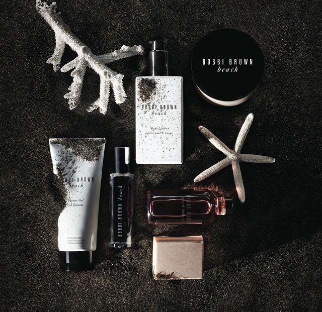 Jones Road Bronzer Review: Silky, Soft Powder for a Vacation-Ready Glow