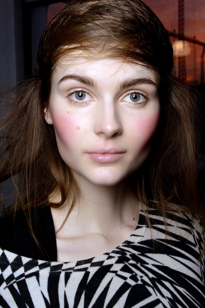 Your 5-Step Guide to Maintaining Luminous Post-Summer Skin