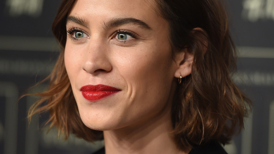 Short, Textured Bobs Are the Celebrity Beauty Look to Steal Right Now