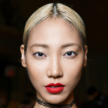 How to Cover Allergies With Makeup