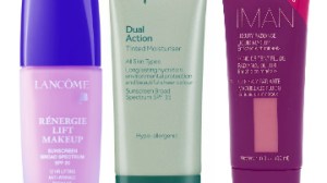 Ask Us: "What Makeup Brushes Do I Need?"