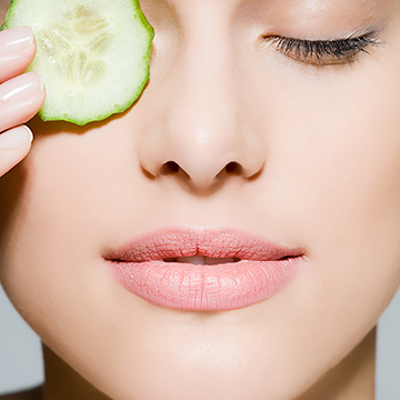 5 Foolproof Ways to Banish a Puffy Face