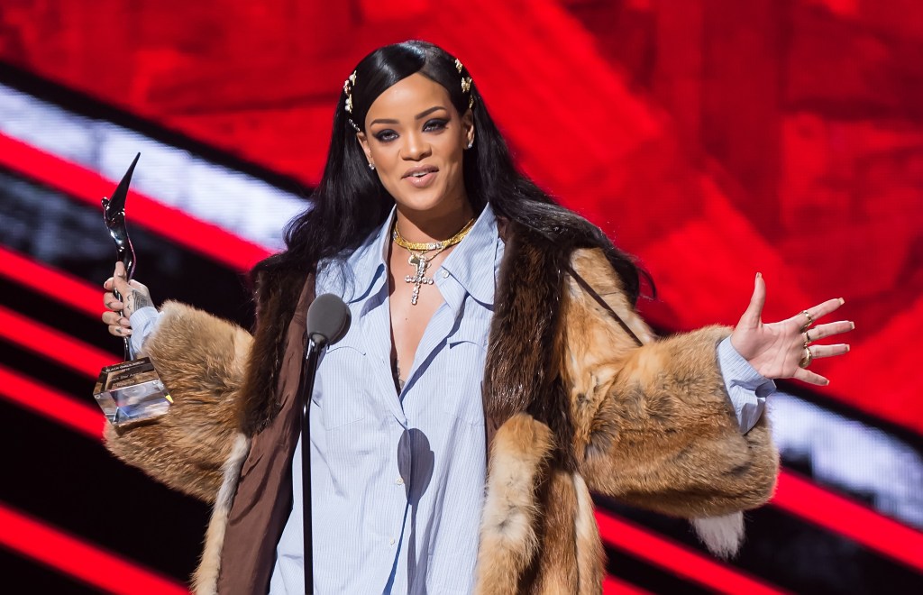 billboard awards performances 2016