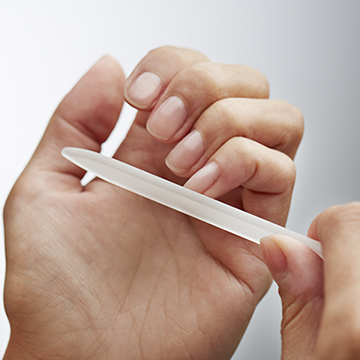 How to Remove a Gel Manicure at Home in 5 Easy Steps