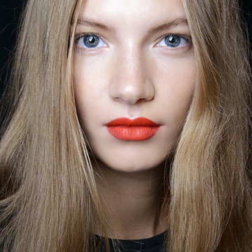 The Right Way to Wear Bold Matte Lipstick in the Summer