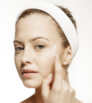 Rachel Brosnahan on Cetaphil, Skin Care, & 'The Marvelous Mrs. Maisel'