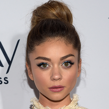 Sarah Hyland Just Got Dark-Brown Extensions