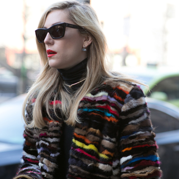 An Easy French Twist You Can Do in 5 Minutes