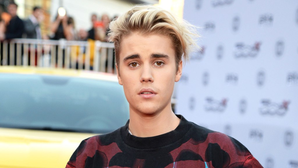 Justin Bieber Posts a Pair of Emo Messages to Instagram