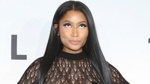 16 of the Most Head-Turning Looks from the 2018 AMAs