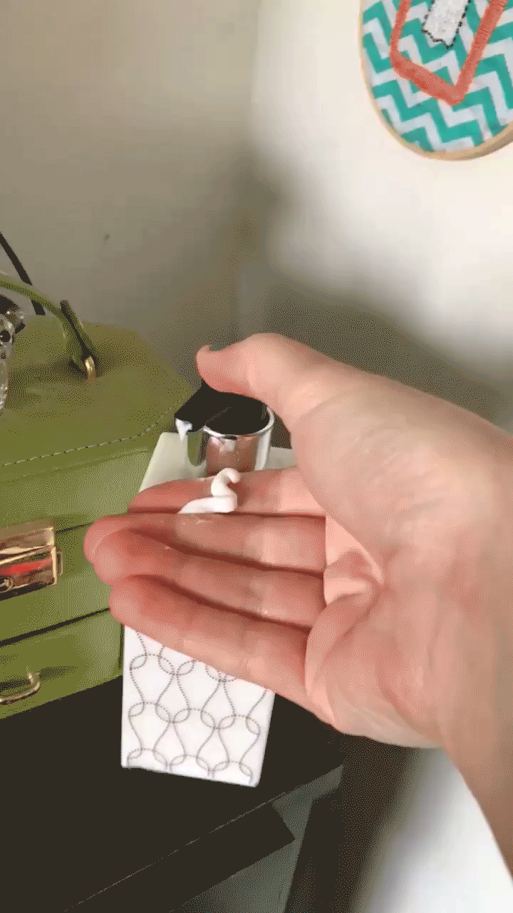 STYLECASTER | How to Get Rid of Static Cling, According to a Very Static Cling-Prone Person