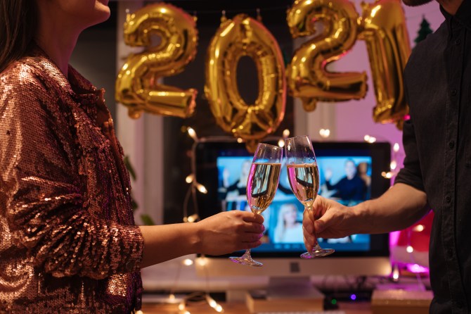 STYLECASTER | NYE Party Ideas