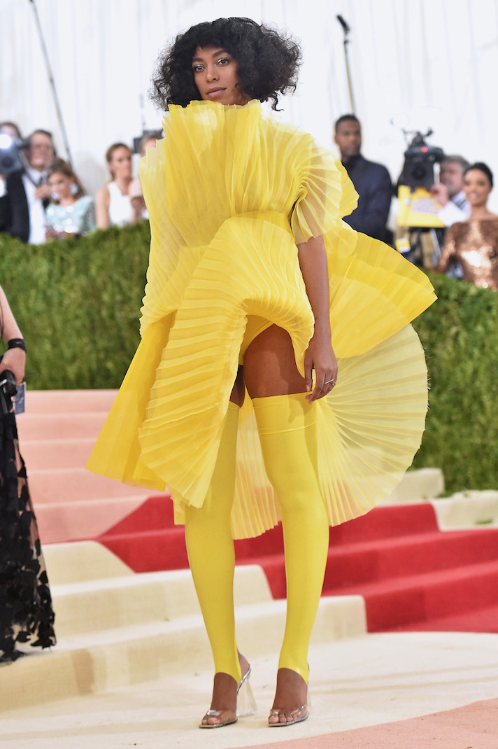 STYLECASTER | 43 Celebrity Met Gala Looks That Went Down in Fashion History