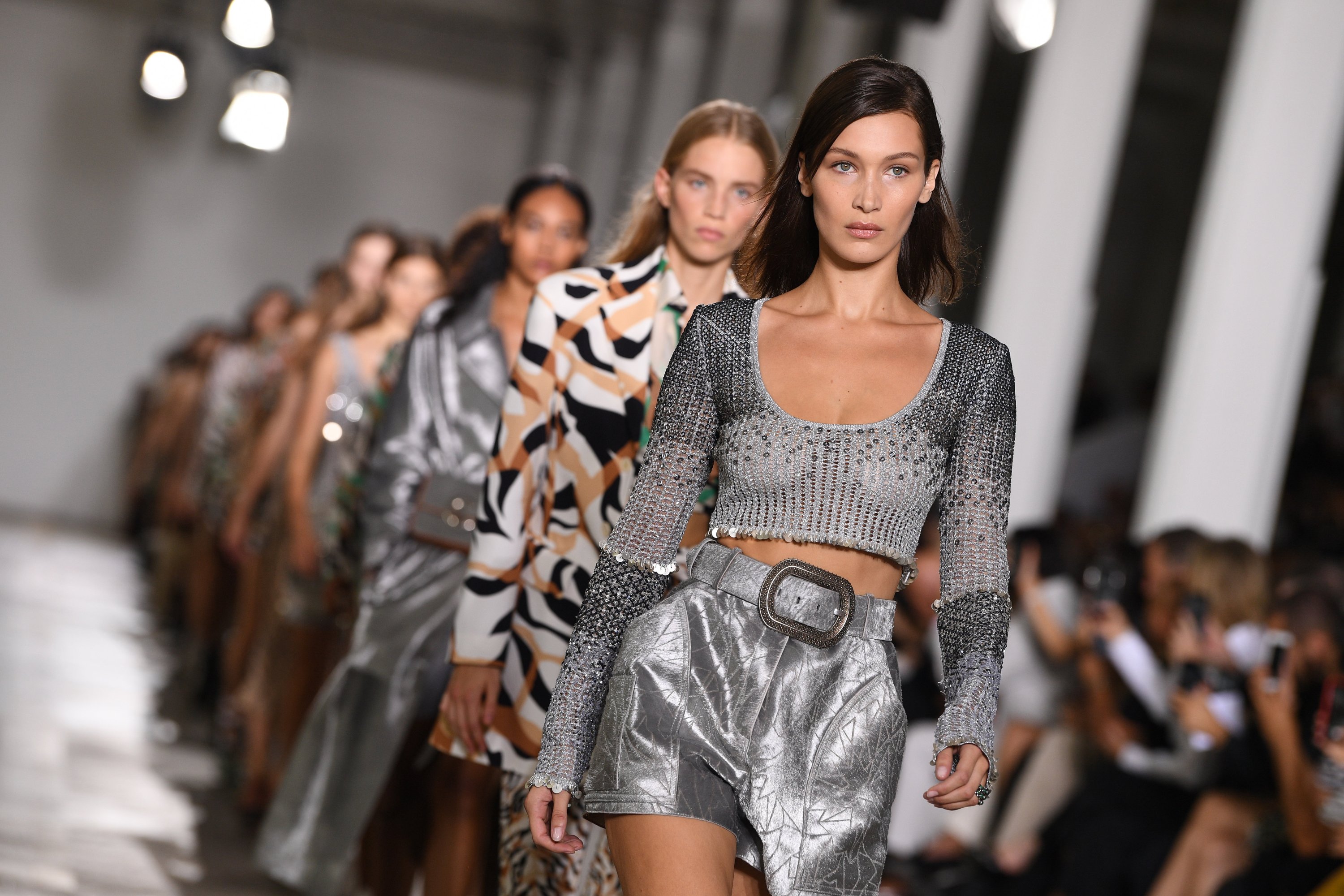 Viktor & Rolf's Paris Couture Show Was Full of Memes—Literally