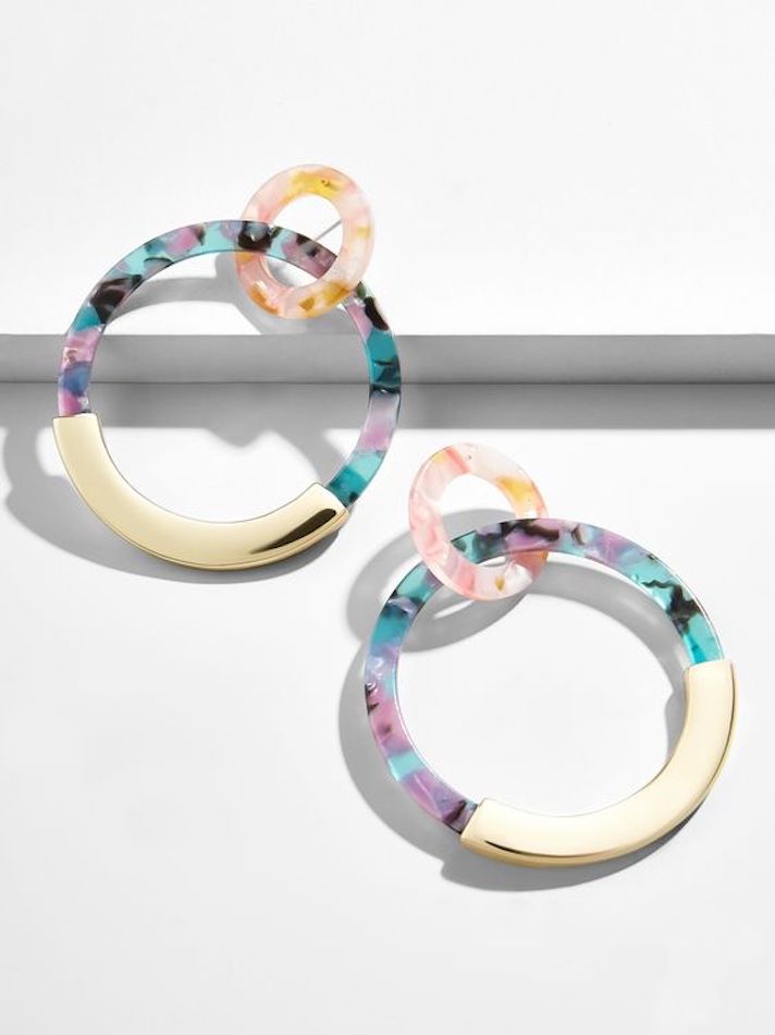 STYLECASTER | BaubleBar's Cyber Monday Sale Is Your Official Excuse to Stock Up on Sparkly Things