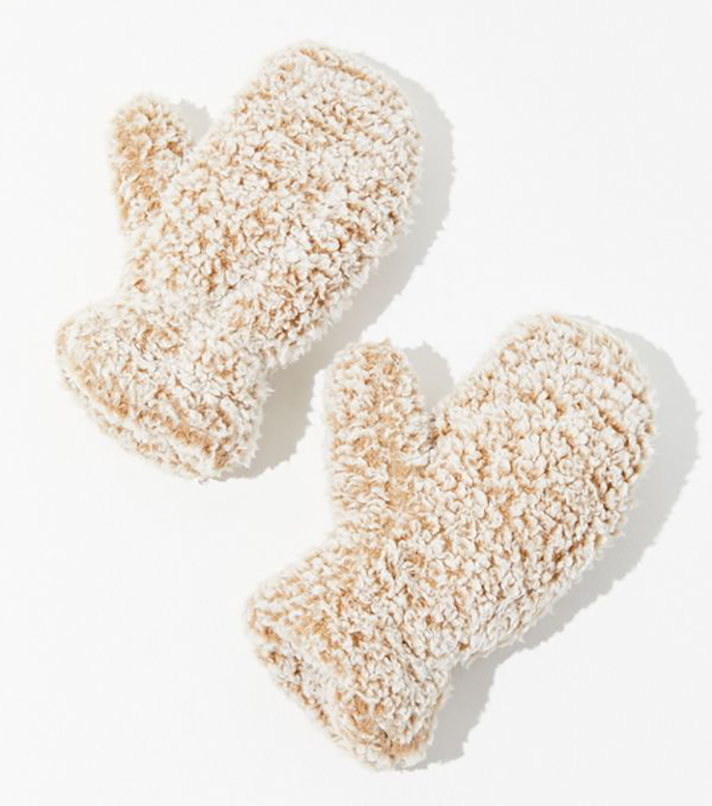 STYLECASTER | 19 Chic Winter Gloves to Shop, Because You Know You Need (and Want) Them