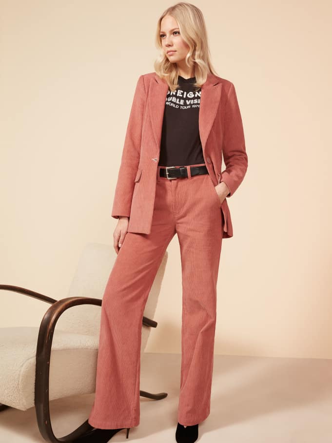STYLECASTER | Power Suits Are 2019's Favorite Way to Dress Up