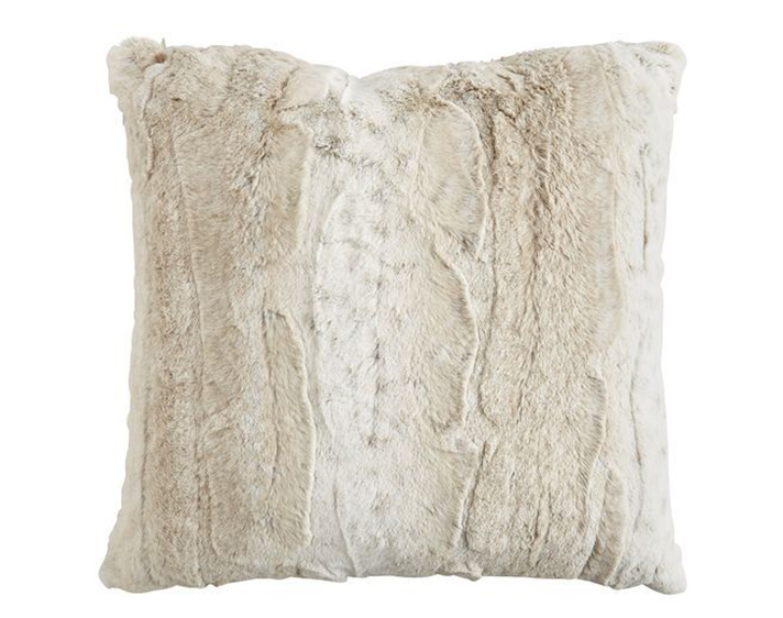 STYLECASTER | Pillows So Fuzzy They're Basically Blankets