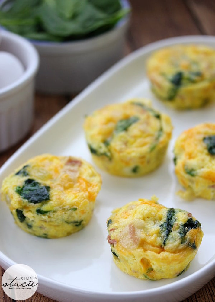 STYLECASTER | 17 Healthy-ish Dinner Recipes for People Who Love Cheese | Spinach and Cheese Egg Muffins