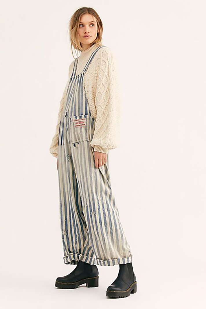 STYLECASTER | Winter Overalls Make Me Happier Than Any Other Clothing Item