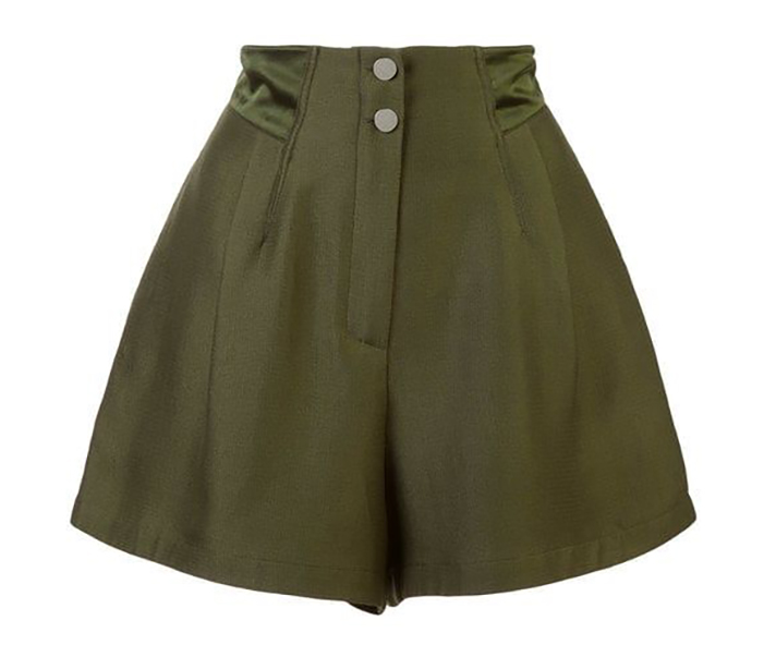 STYLECASTER | Don't Knock Winter Shorts Until You've Tried 'Em