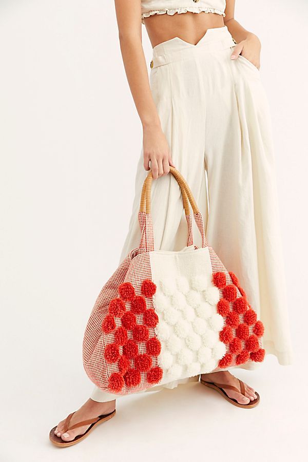 STYLECASTER | Cute Spring Bags to Shop Now