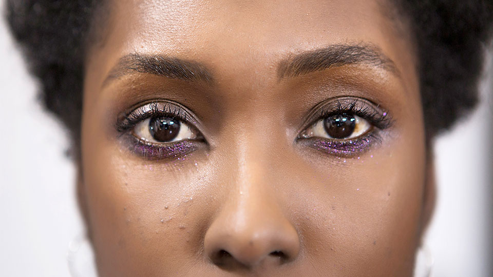 How to Use Brow Pomade.