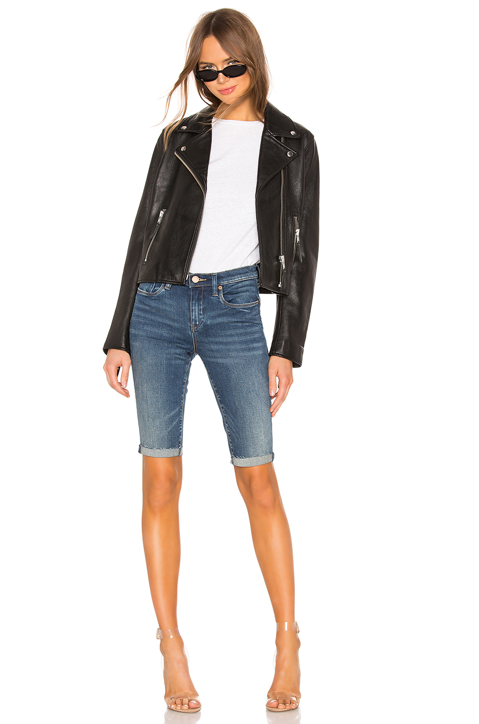 Knee-Length Denim Shorts Are The New Bike Short | STYLECASTER