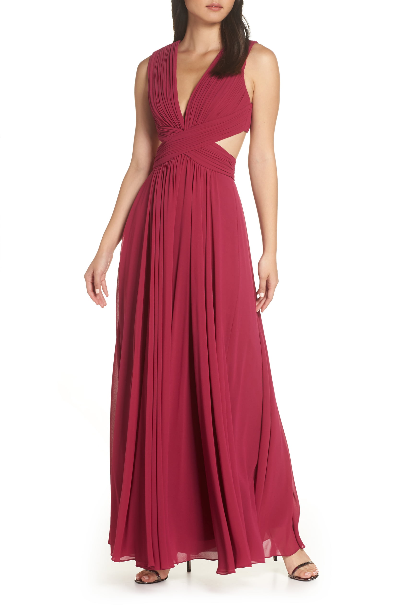 Foolproof Wedding Guest Dresses to Wear When the Dress Code Is Frustratingly Ambiguous | STYLECASTER