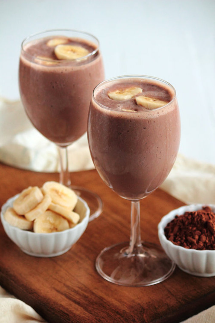 STYLECASTER | 17 High-Protein Smoothies With No Protein Powder | Banana Cocoa Smoothie