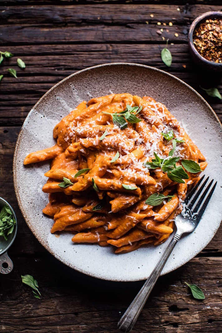 STYLECASTER | Slow-Cooker Pastas Are the Easiest Way to Indulge in a Lazy, Decadent Meal This Summer | Sun-Dried Tomato Penne Vodka