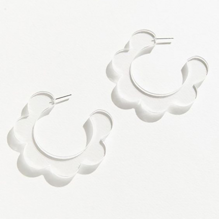 STYLECASTER | Red, White and Blue Accessories Worth Adding to Your Fourth of July Rotation