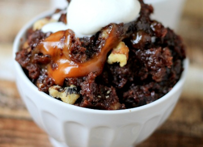 STYLECASTER | 15 Slow-Cooker Brownie Recipes You Won't Be Able to Stop Eating | Turtle Brownies
