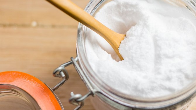 thigh-chafing-baking-soda