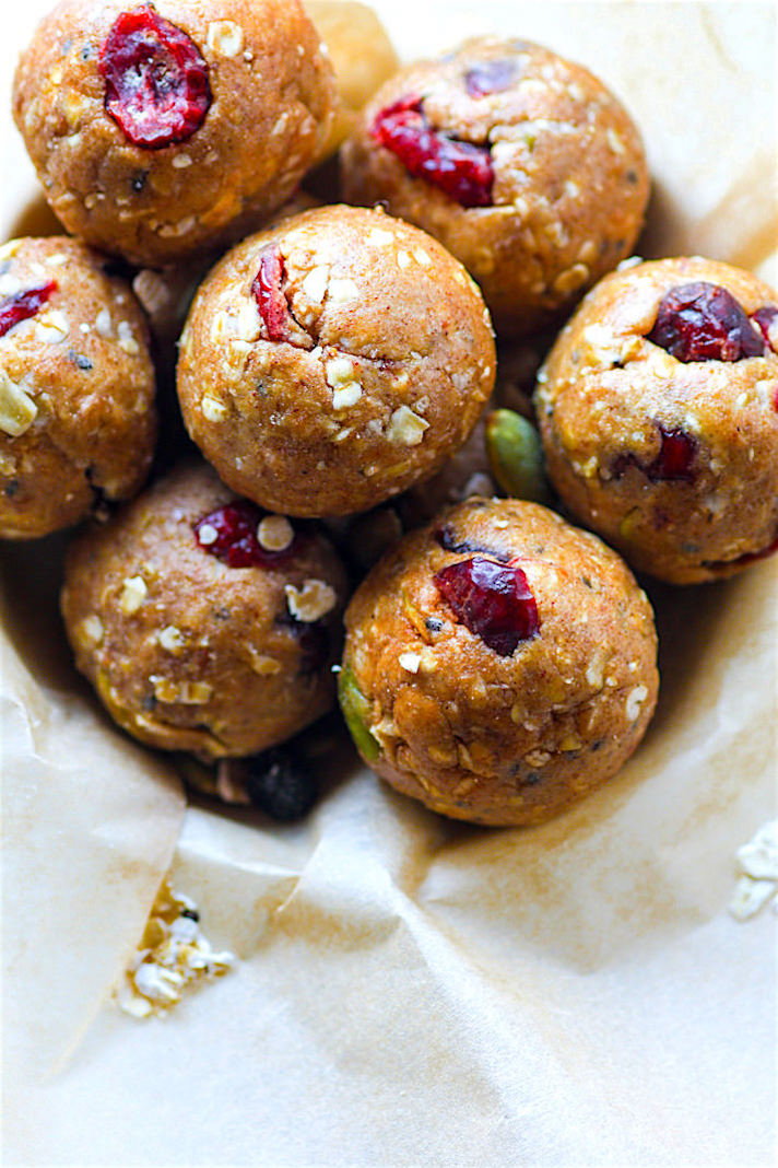 STYLECASTER | 17 Make-Ahead Breakfast Recipes That Make Mornings Much Easier | No-Bake Muesli Energy Bites