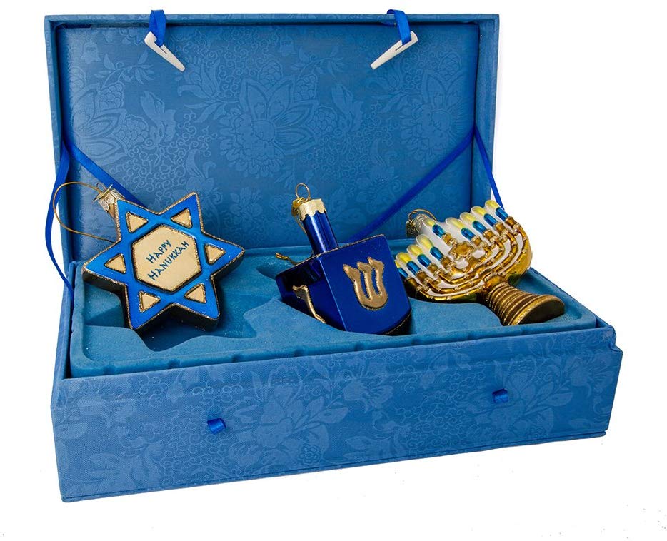 STYLECASTER | Christmas tree decorations | Hanukkah ornaments