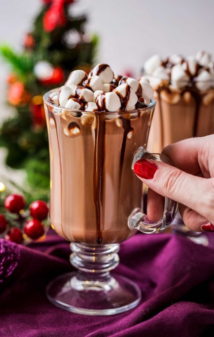 STYLECASTER | 17 Slow-Cooker Cocktails That'll Heat Up a Holiday Party | Nutella Hot Chocolate