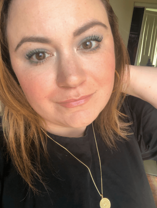 huda beauty mint eyeshadow