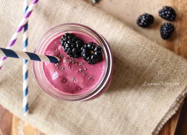 STYLECASTER | Healthy Smoothie Recipes | blackberry banana smoothie