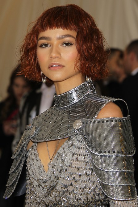 zendaya short bangs