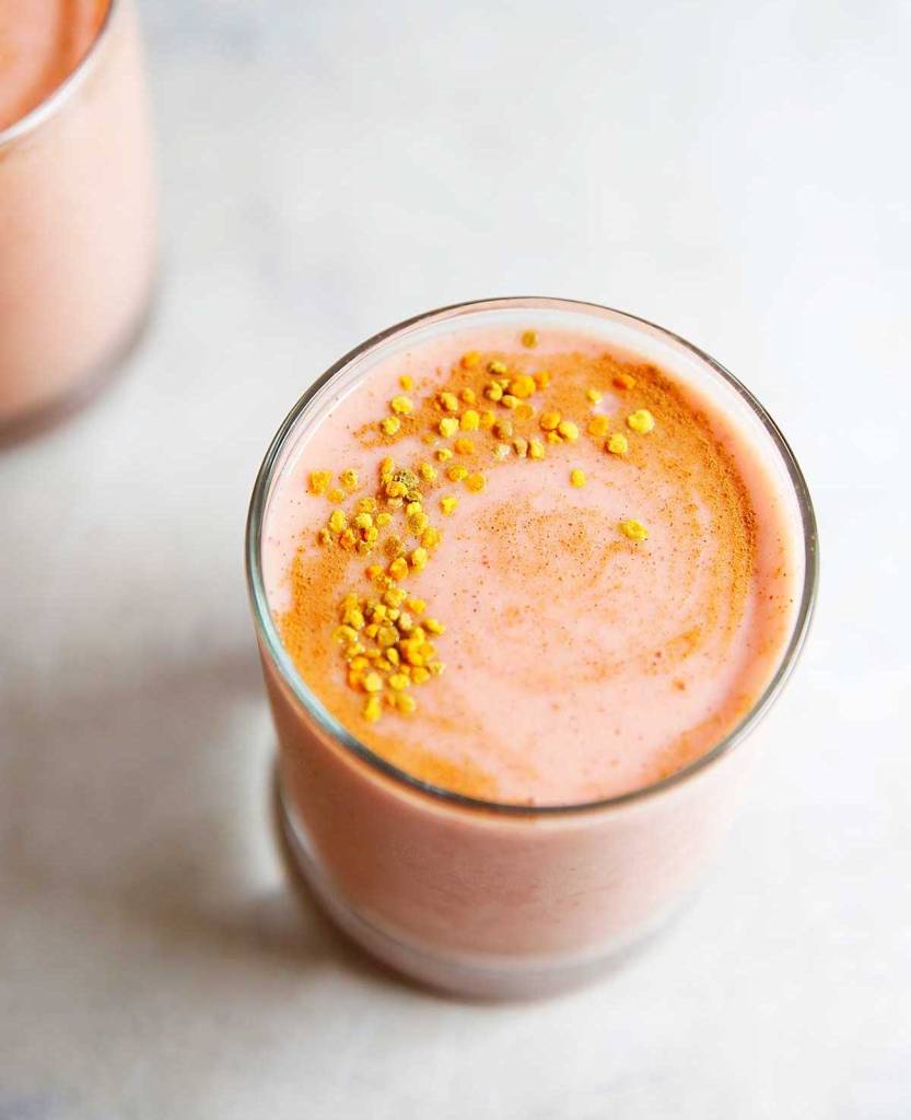 STYLECASTER | energizing smoothie recipes | superfood summer fruit smoothie