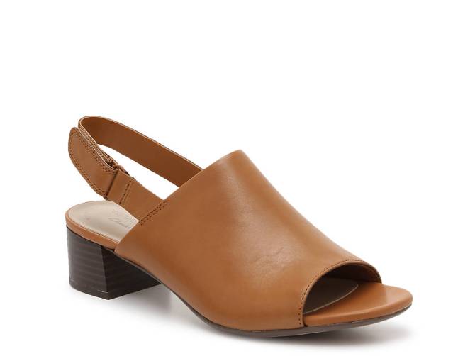 STYLECASTER | DSW Sale July 2020